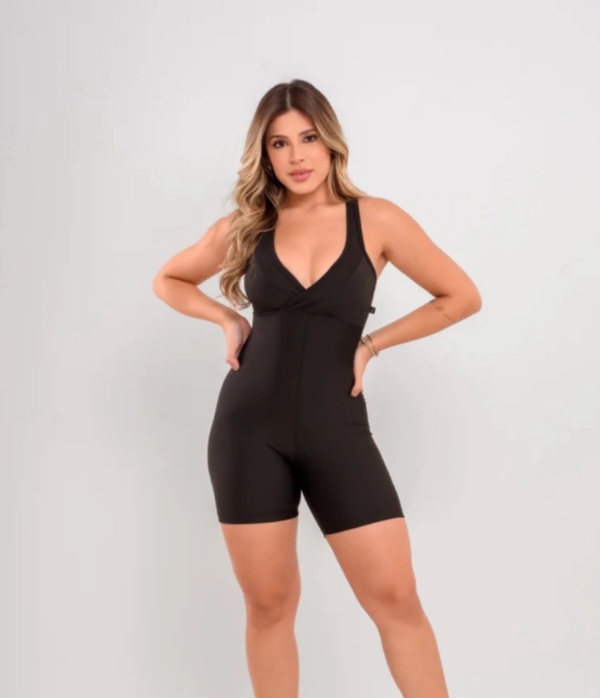 Macacão Fitness Curto - Imagem 3